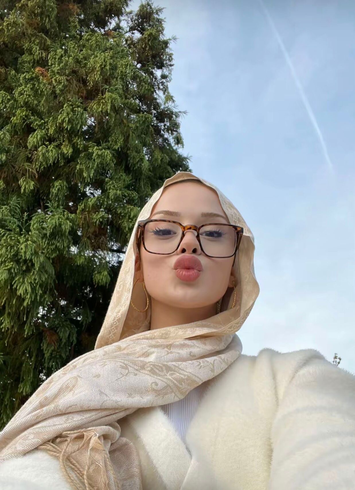 Tufanbeyli Başarıya Odaklanmış Kadın Escort Meyra
